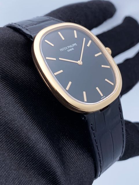 Patek Philippe Golden Ellipse 5738R-001 Image 3